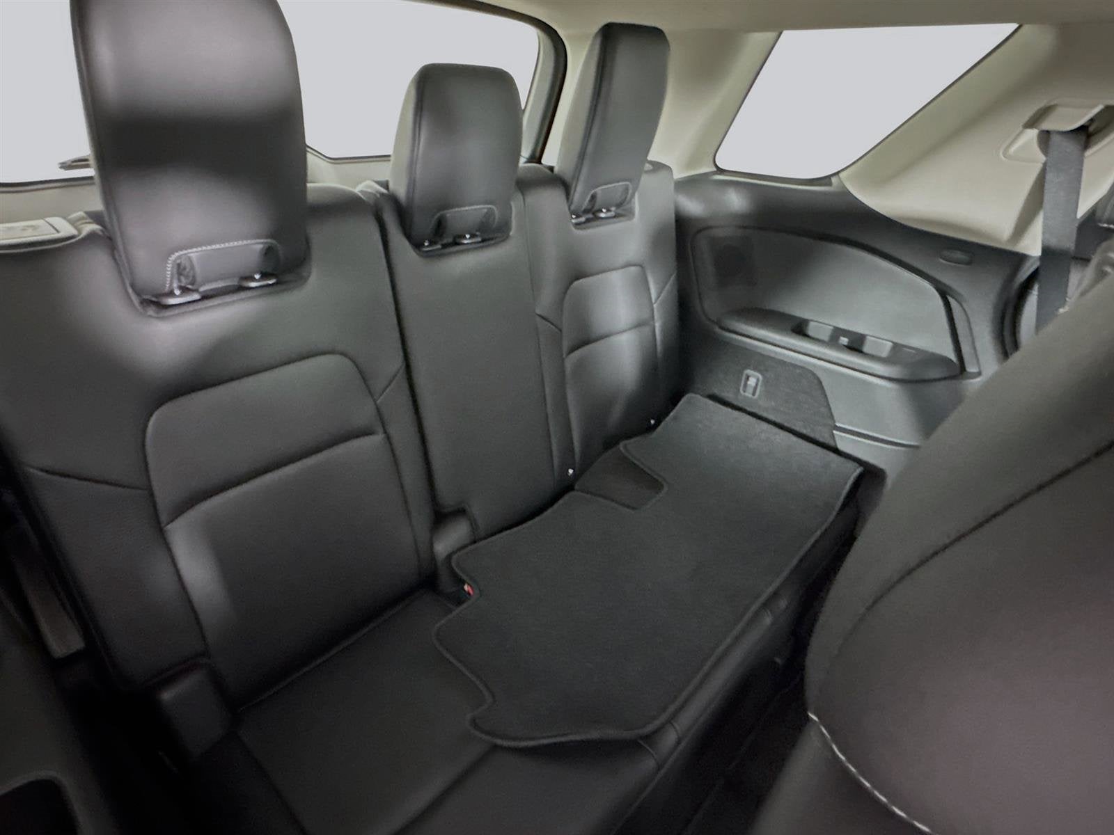 Vehicle image 31 of 47