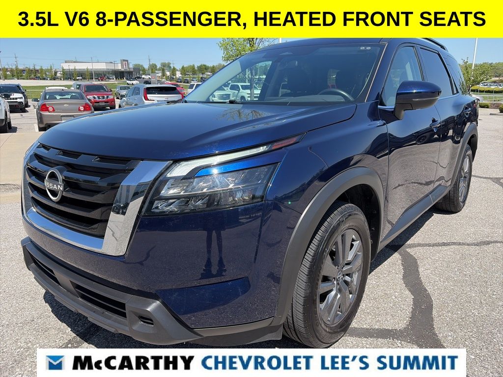 2025 Nissan Pathfinder SV Image 1 of 60