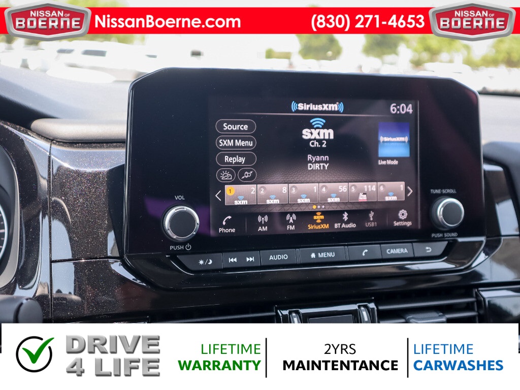Vehicle image 13 of 24