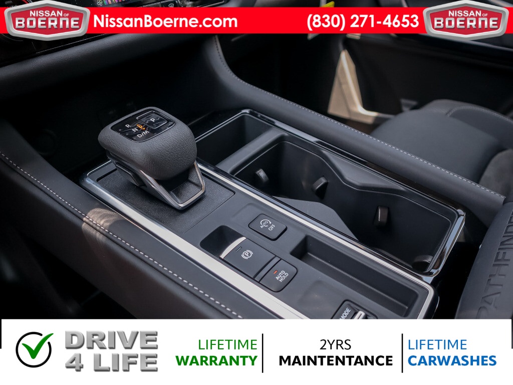 Vehicle image 15 of 24