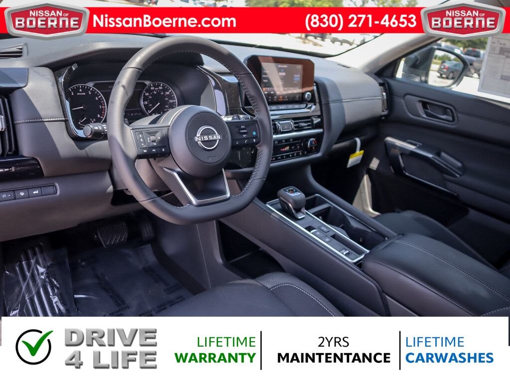 Vehicle image 6 of 24