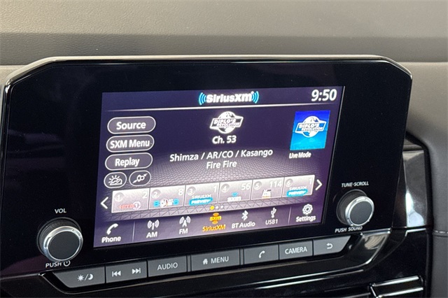 2025 Nissan Pathfinder SV Image 20 of 36