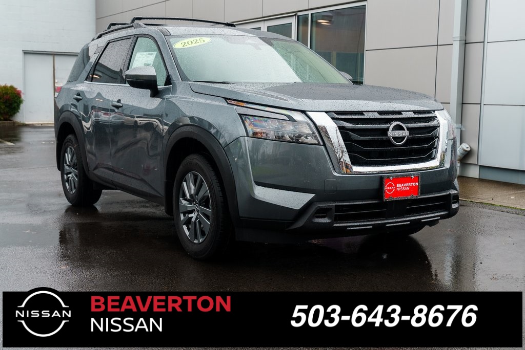 2025 Nissan Pathfinder SV Image 3 of 29