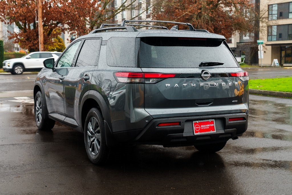 2025 Nissan Pathfinder SV Image 7 of 29