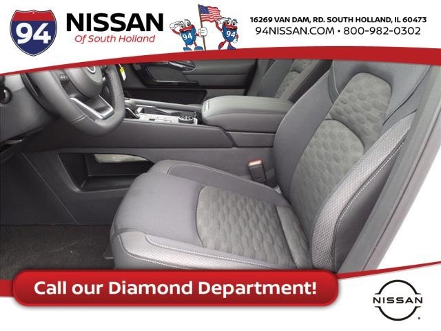 Vehicle image 12 of 21