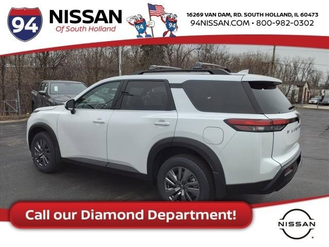 Vehicle image 7 of 21