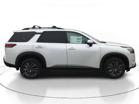 Vehicle image 4 of 21