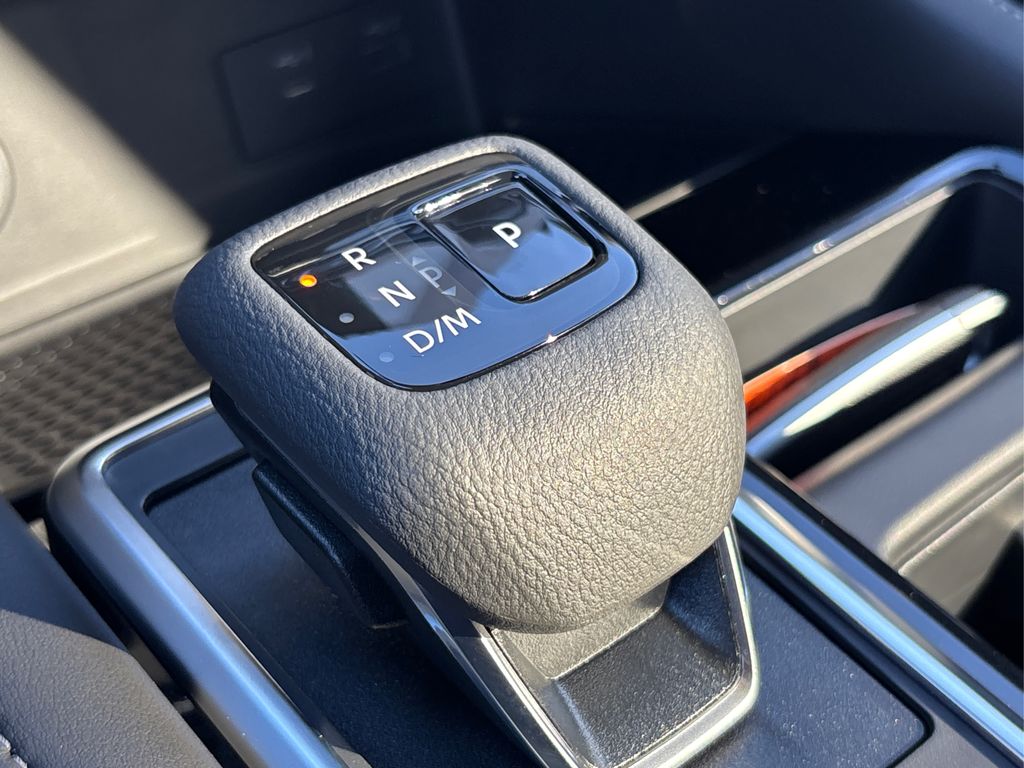 2025 Nissan Pathfinder SV Image 28 of 42