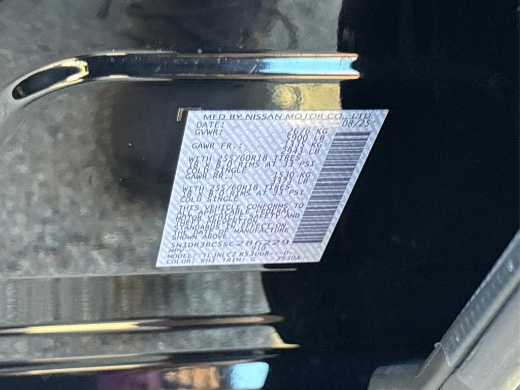 2025 Nissan Pathfinder SV Image 32 of 42