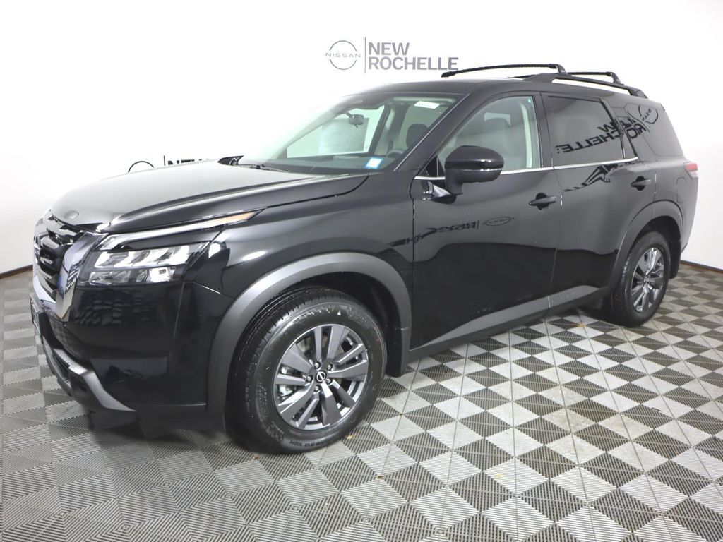 Vehicle image 7 of 33
