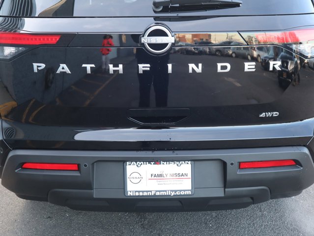 Vehicle image 15 of 30