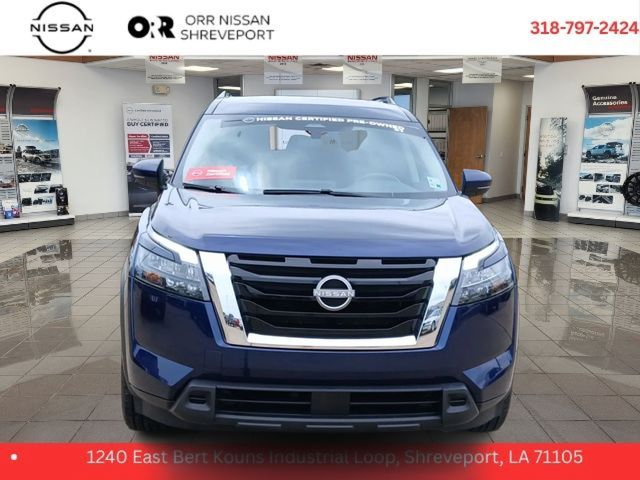 2025 Nissan Pathfinder SV Image 3 of 28