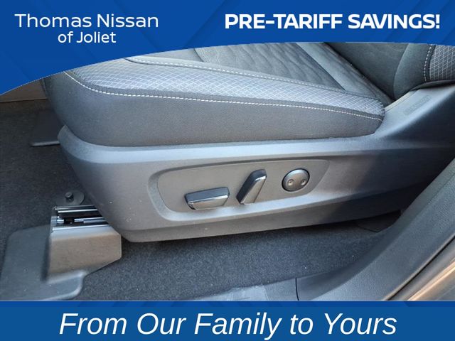 2025 Nissan Pathfinder SV Image 24 of 26