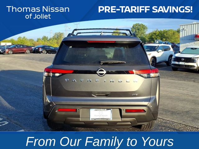 2025 Nissan Pathfinder SV Image 5 of 26