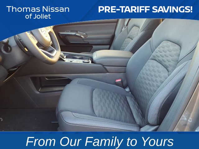 2025 Nissan Pathfinder SV Image 17 of 26