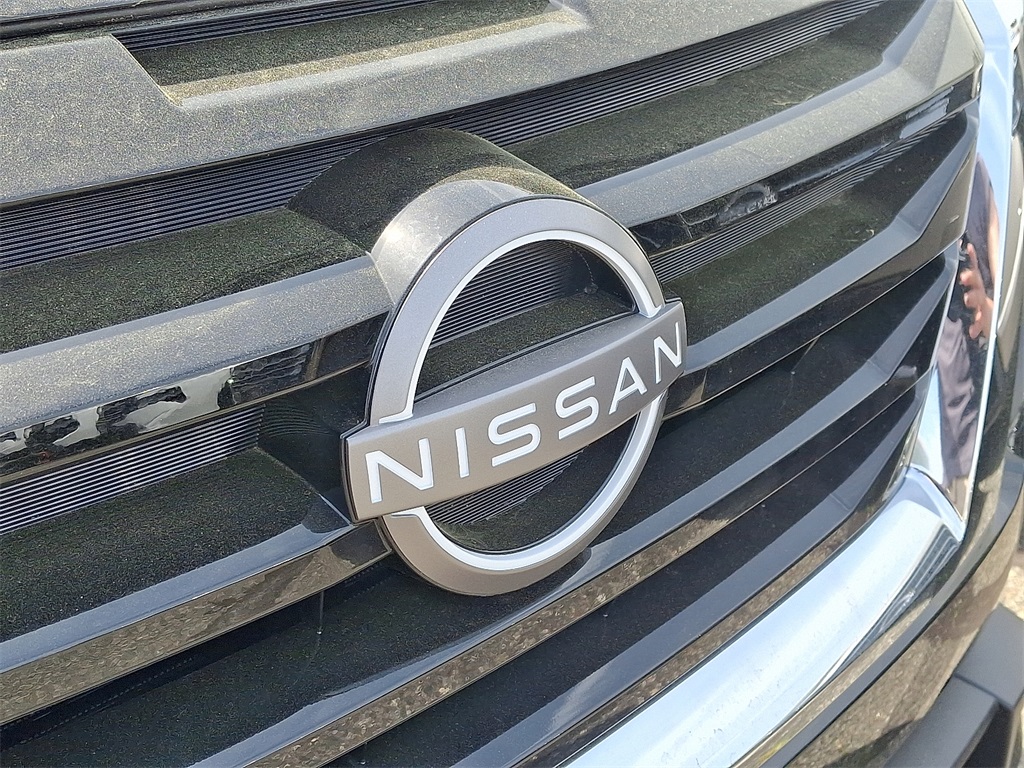 Vehicle image 5 of 5