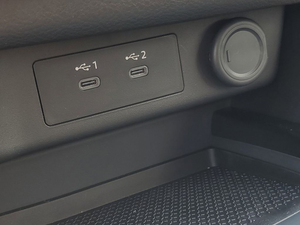 Vehicle image 22 of 30