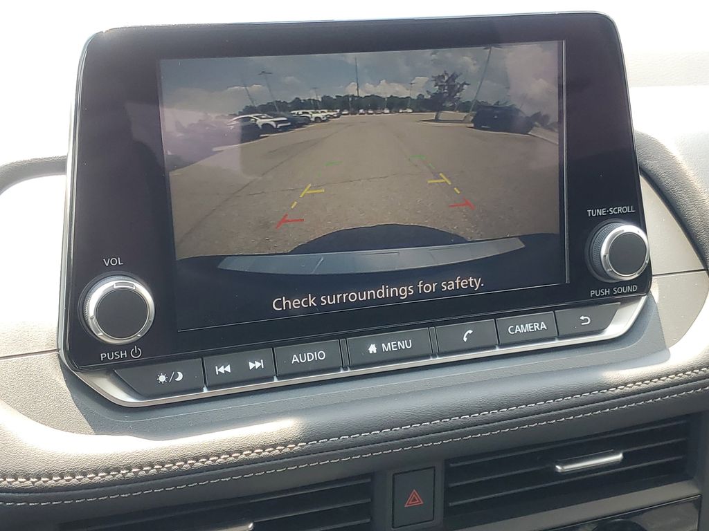 Vehicle image 20 of 30