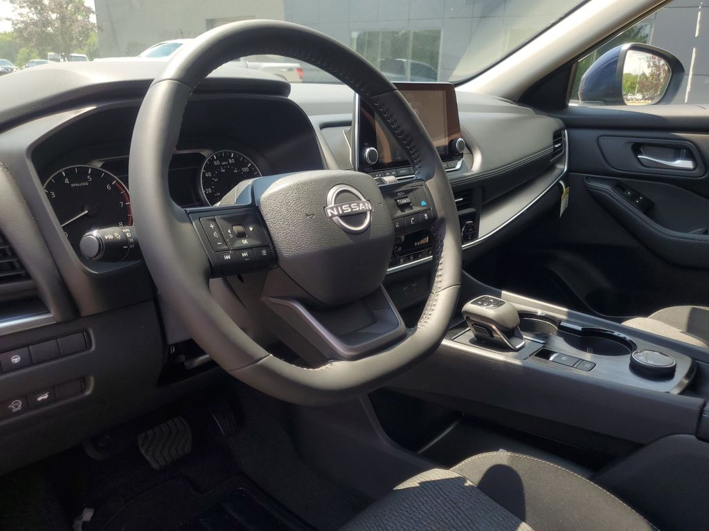Vehicle image 14 of 30