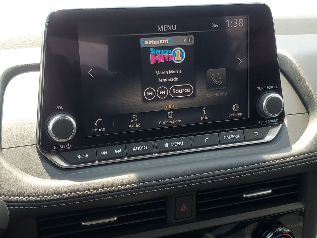 Vehicle image 19 of 30