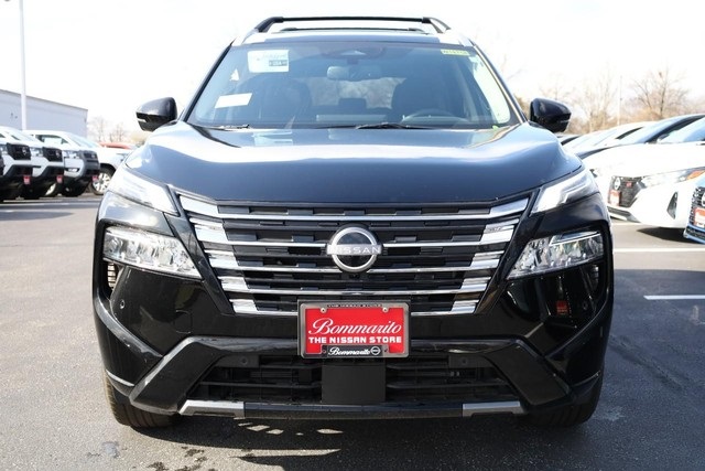 Vehicle image 2 of 33