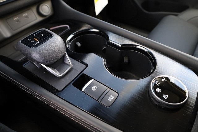 Vehicle image 20 of 33