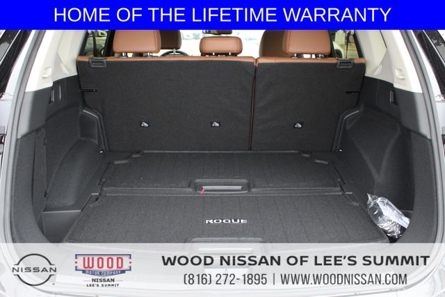 Vehicle image 19 of 40