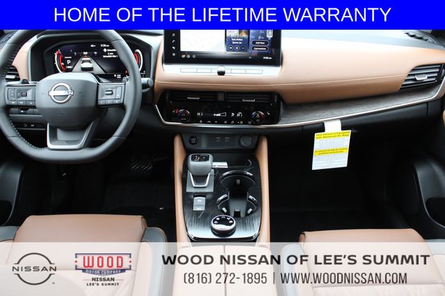 Vehicle image 10 of 40