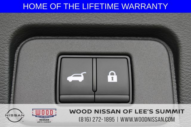 Vehicle image 20 of 40