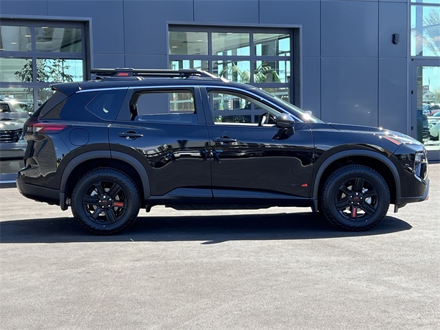 Vehicle image 4 of 28