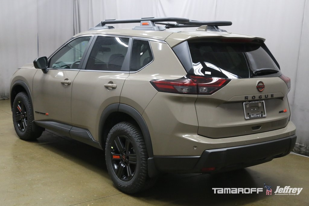 Vehicle image 7 of 18