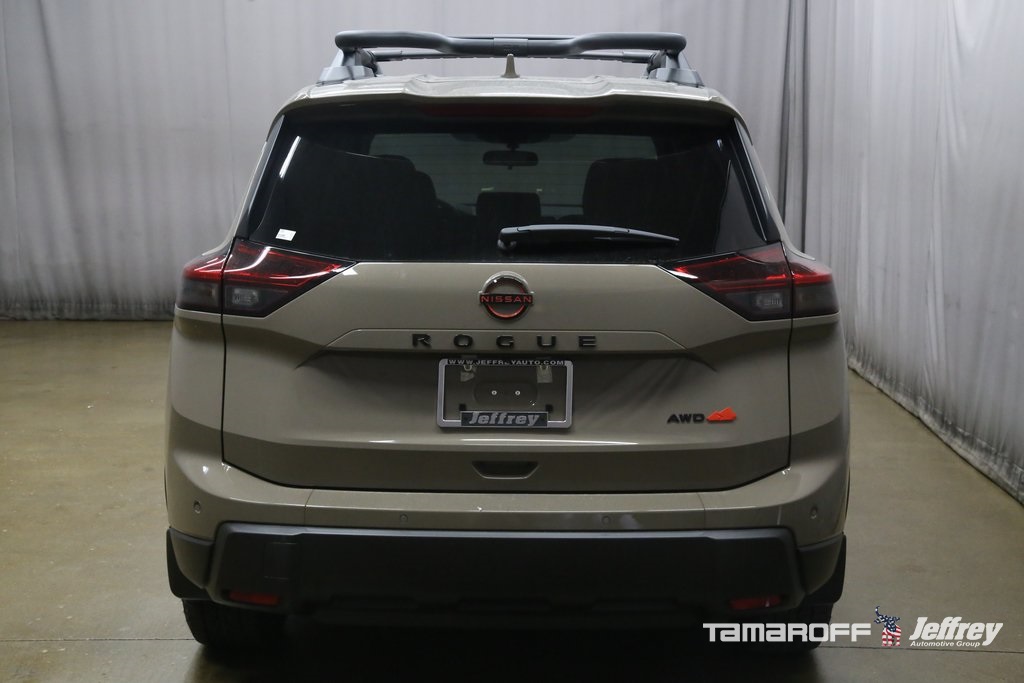 Vehicle image 6 of 18