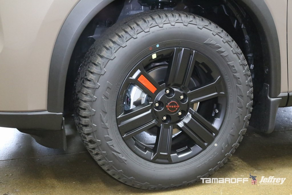 Vehicle image 18 of 18