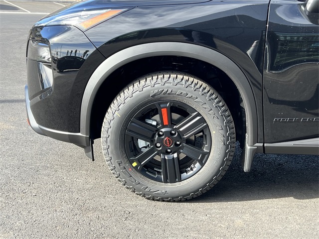 Vehicle image 27 of 28