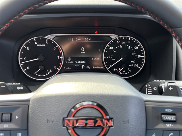 Vehicle image 15 of 28