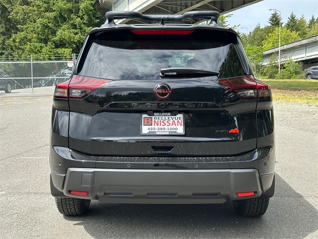 Vehicle image 8 of 21