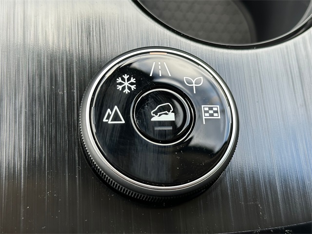 Vehicle image 20 of 21