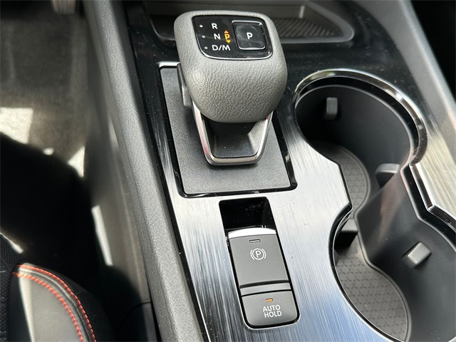 Vehicle image 19 of 21