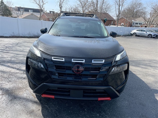 Vehicle image 16 of 31