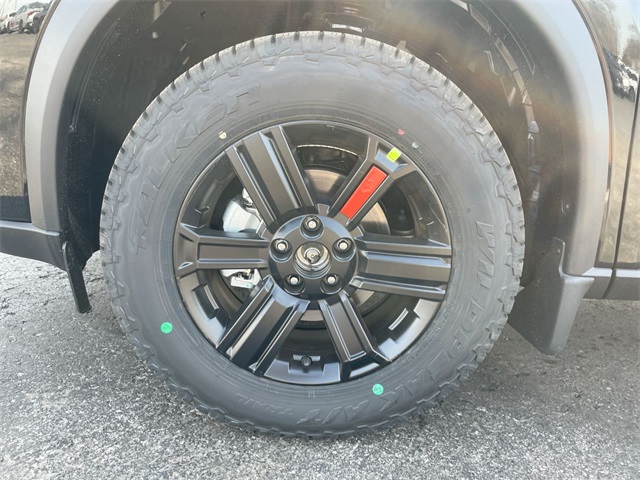 Vehicle image 17 of 31