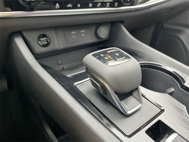 Vehicle image 26 of 31