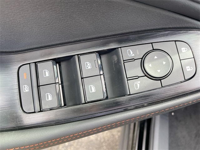 Vehicle image 20 of 31