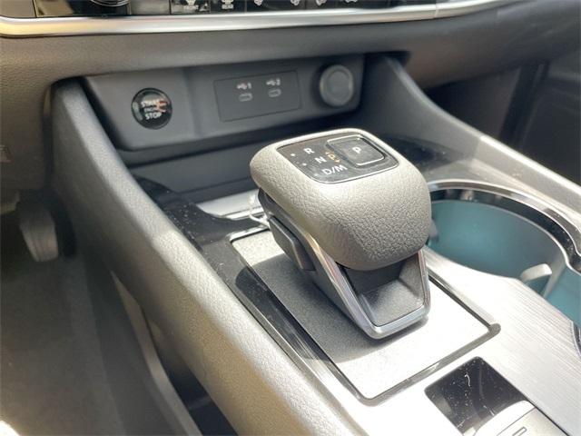 Vehicle image 26 of 31