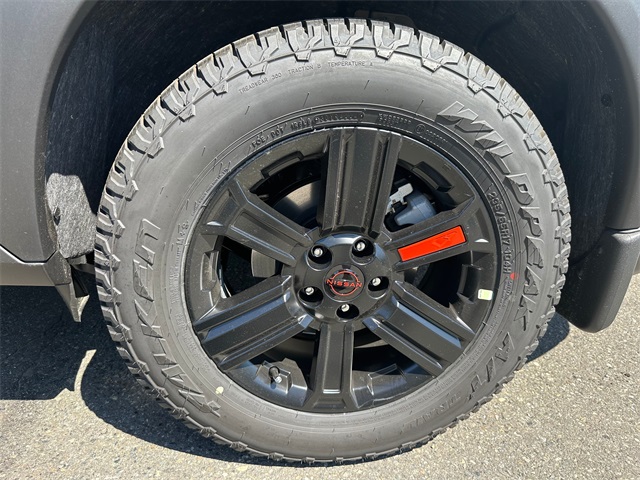 Vehicle image 9 of 22