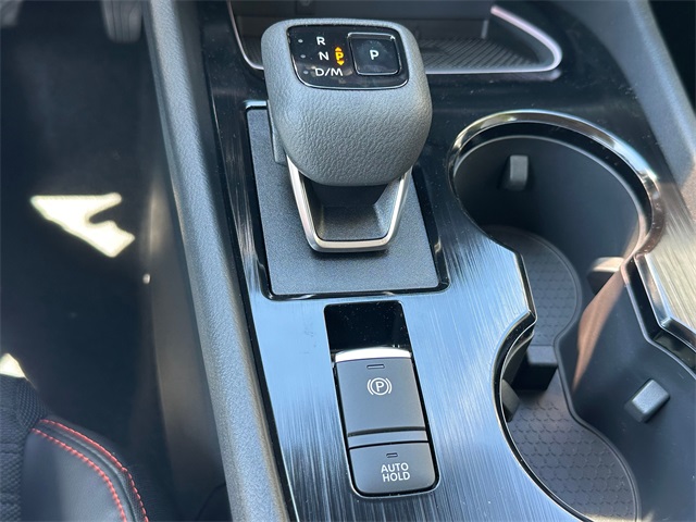 Vehicle image 20 of 22