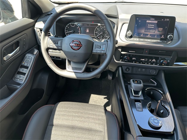 Vehicle image 12 of 22