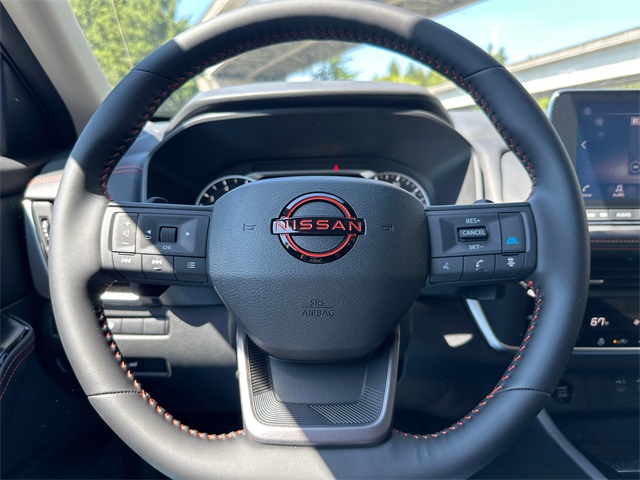 Vehicle image 16 of 22