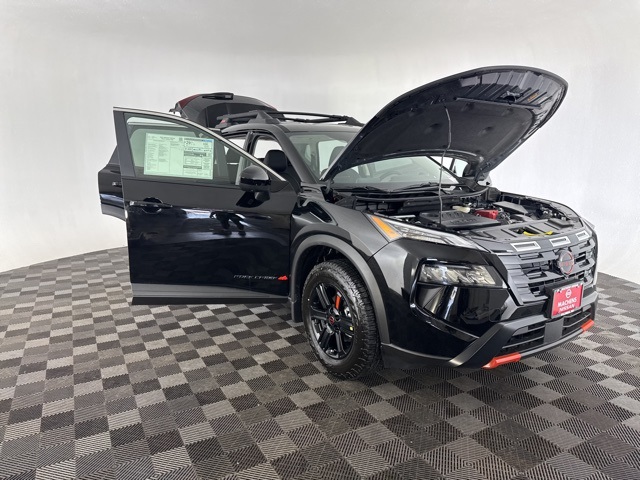 Vehicle image 10 of 27