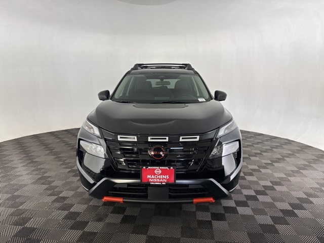 Vehicle image 4 of 27