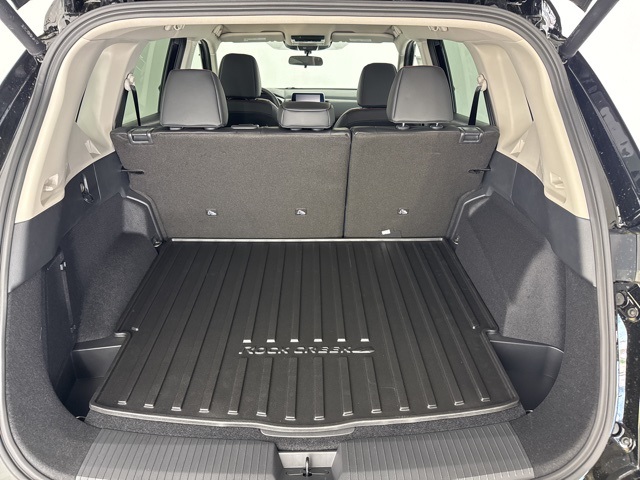 Vehicle image 25 of 27